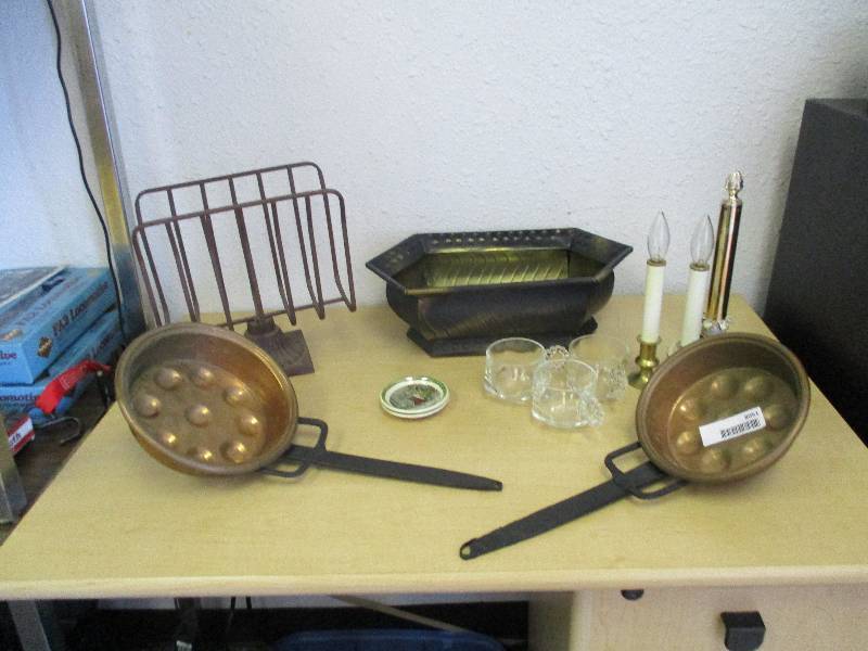 lot 1667 image: Lot of Home Dcor