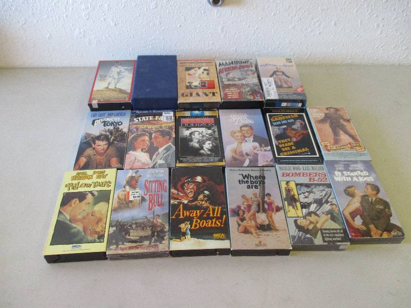 lot 1547 image: VHS Lot of Movies from the Past