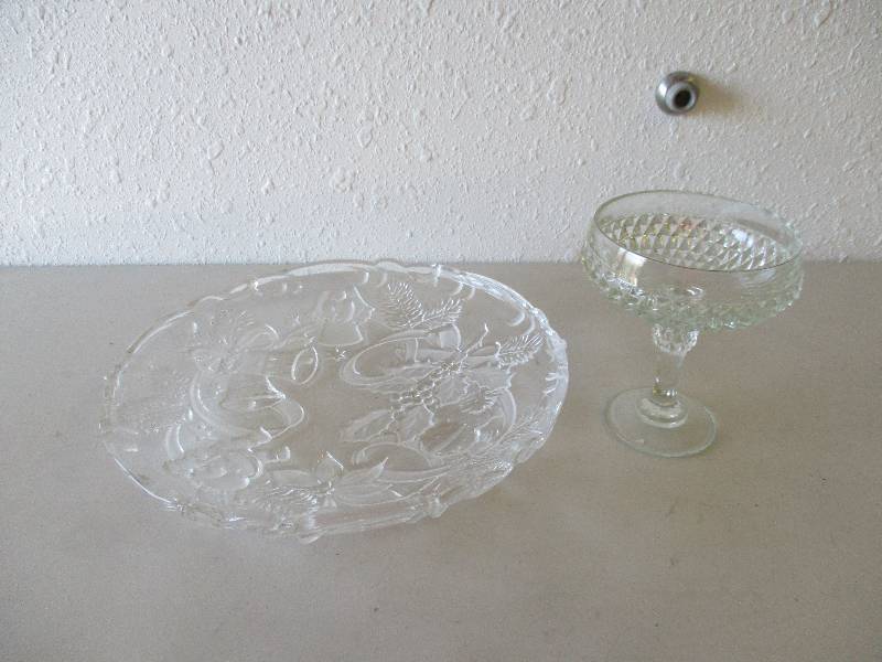 lot 1690 image: Glassware Lot