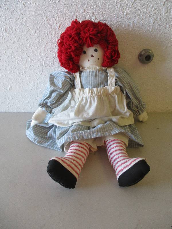 lot 1696 image: Raggedy Ann Doll