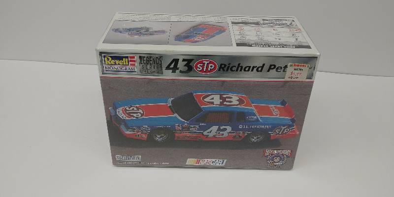 lot 4013 image: Nascar Model