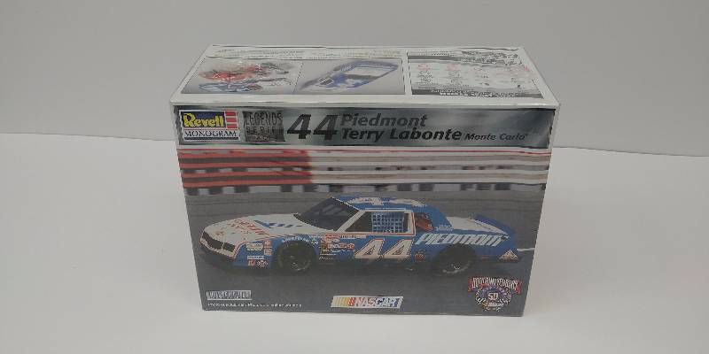 lot 4014 image: Nascar Model