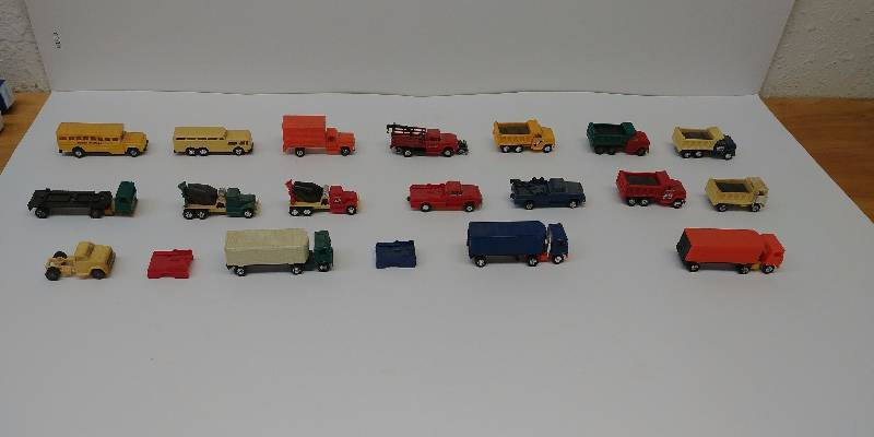 lot 4016 image: Vintage Toy Car Lot
