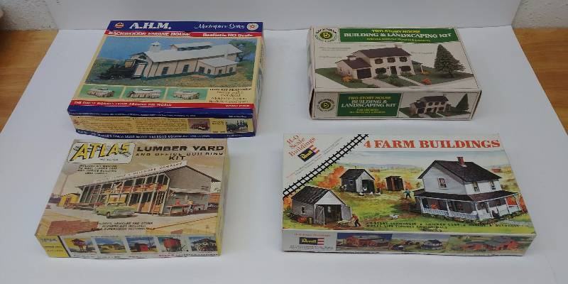 lot 4029 image: HO Train Buildings
