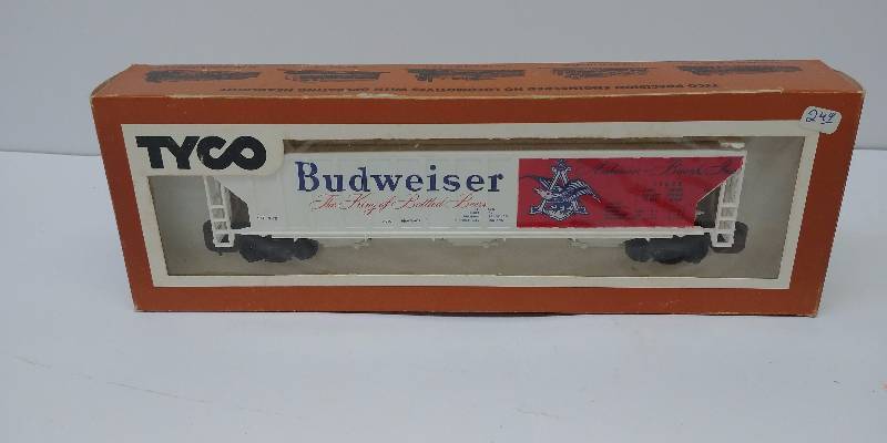 lot 4036 image: Tyco Ho Budweiser Car