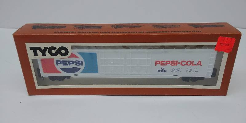 lot 4038 image: Tyco HO Pepsi Car