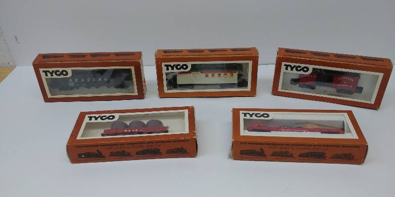 lot 4042 image: Tyco HO Car Lot