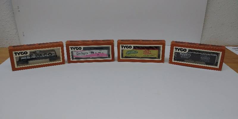 lot 4046 image: Tyco HO Car Lot