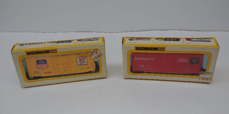 lot 4064 image: HO Scale Train Car Lot