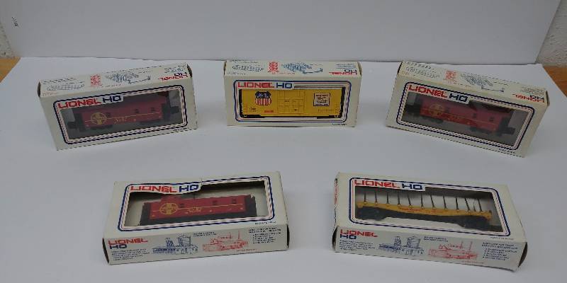 lot 4066 image: HO Scale Train Car Lot