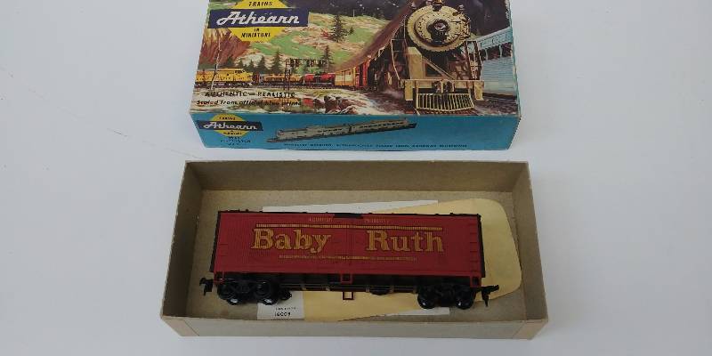 lot 4071 image: HO Scale Train Car
