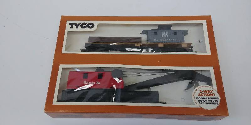 lot 4098 image: HO Scale Train Car Lot