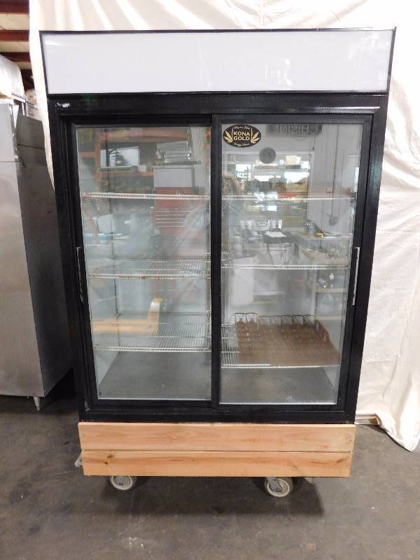 2 door glass merchandiser commercial refrigerator winter restaurant equipment sale equip bid - Commercial Refrigerator For Sale 2 door glass merchandiser commercial refrigerator winter restaurant equipment sale equip bid - Commercial Refrigerator For Sale