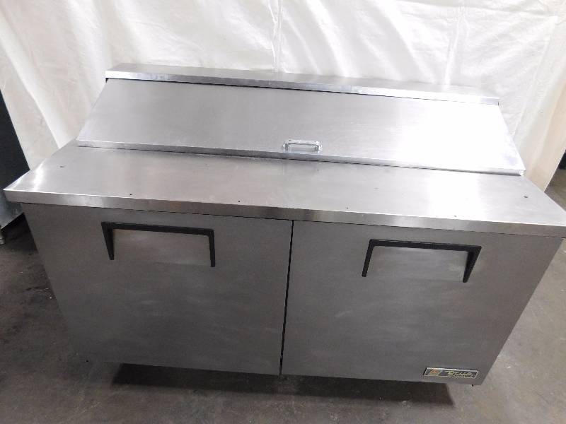 lot 37 image: True 5 Prep Table