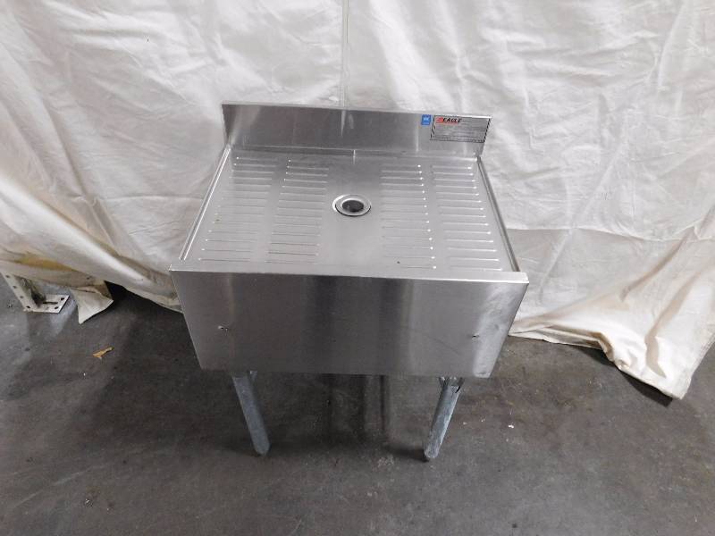 lot 43 image: Drain Table