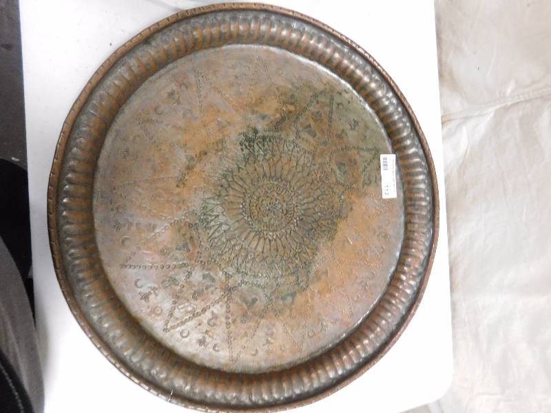 lot 113 image: Decorative Plates