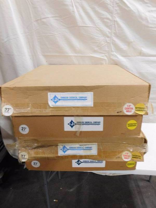 lot 122B image: Lot of 27 Floor Pads