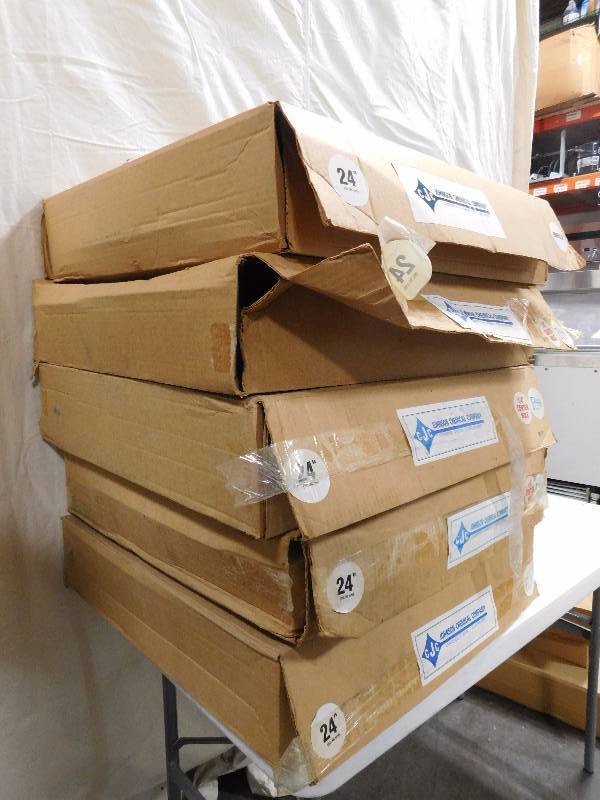 lot 122D image: Lot of 24 Floor Pads