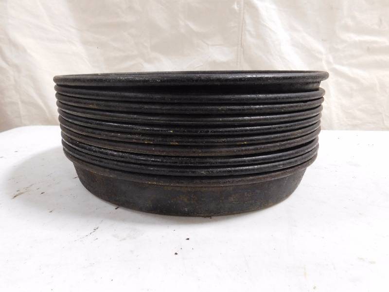lot 130D image: Pizza Pans
