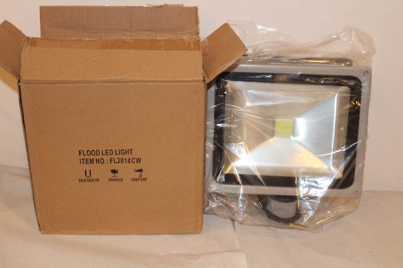 lot 4001 image: Led 30 Wats Flood Light