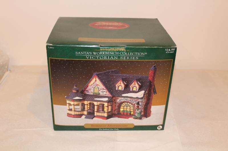 lot 4019 image: Santas Work Bench collection