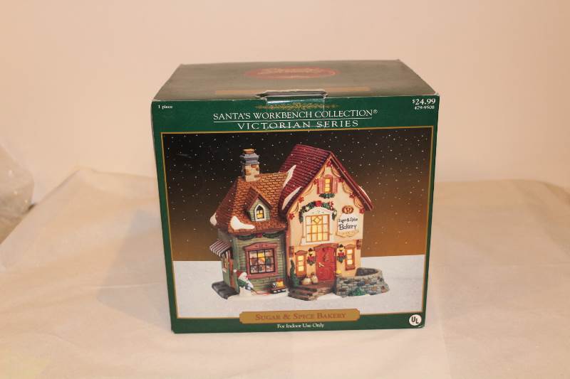 lot 4020 image: Santas Work Bench collection