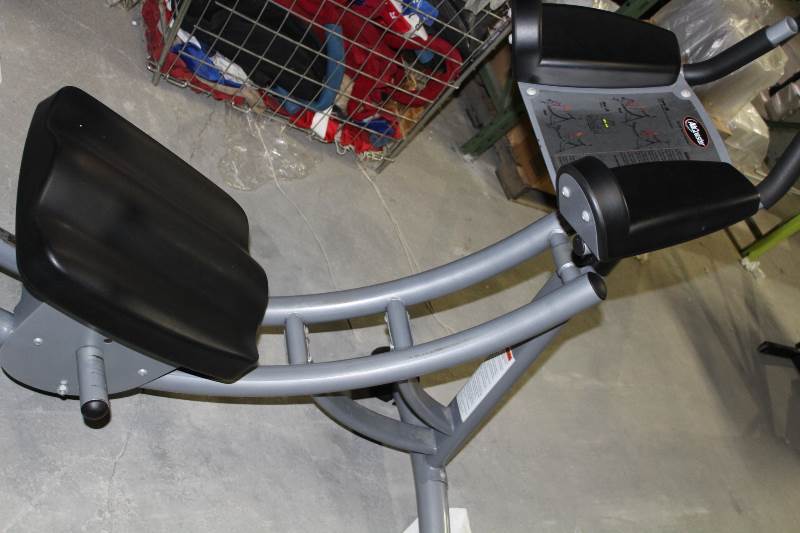 lot 4023 image: Ab Coaster