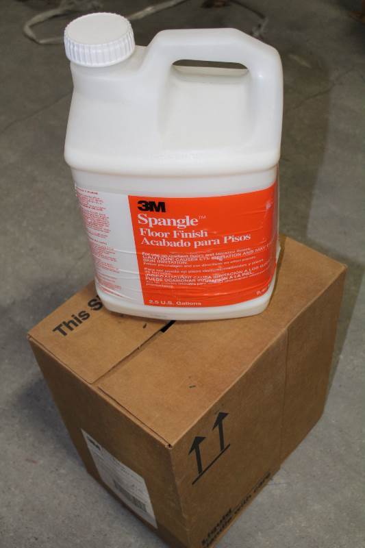 3M floor cleaner Warehouse Moving Sale EquipBid