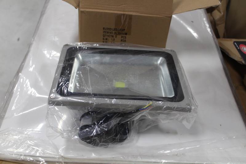 lot 4056 image: Led 50 Wats Flood Light with sensor