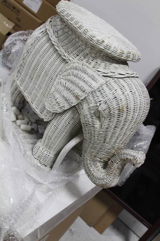 lot 4089 image: Elephant Wicker