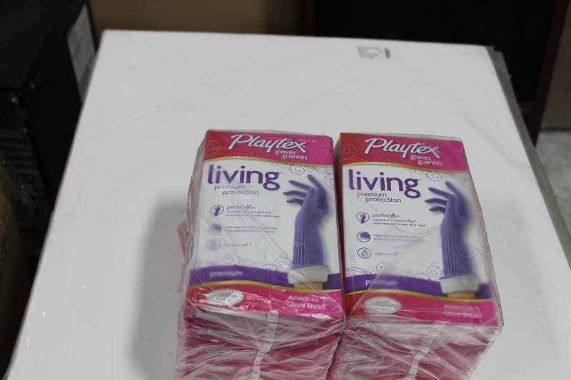 lot 4114 image: Playtex Gloves