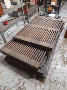 lot 360 image: lot of 7 Vintage Wood Slat Machine Shop Floor Mats largest 35x72