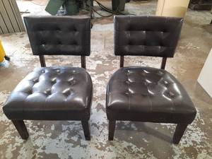 lot 448 image: 2 Omexey Limited Faux Leather Dinning Room Chairs