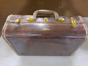 lot 449 image: Vintage Samsonite Hard side Small Travel Case 15 x 10.5 x 7