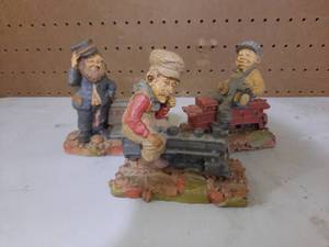 lot 453 image: lot of 3 Tom Clark Train Gnomes 1986 Signed