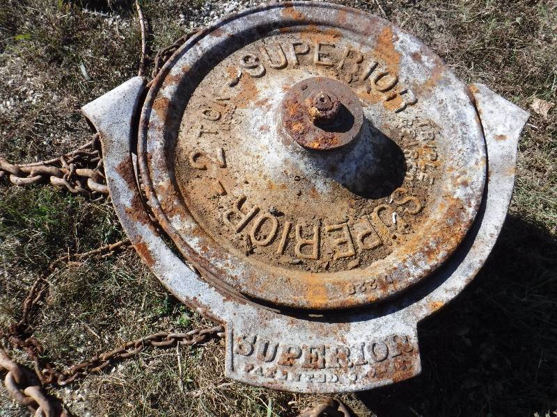 lot 3136 image: SUPERIOR CHAIN HOIST