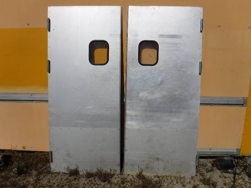lot 3138 image: koch aluminum restaurant kitchen doors spring loaded hinges