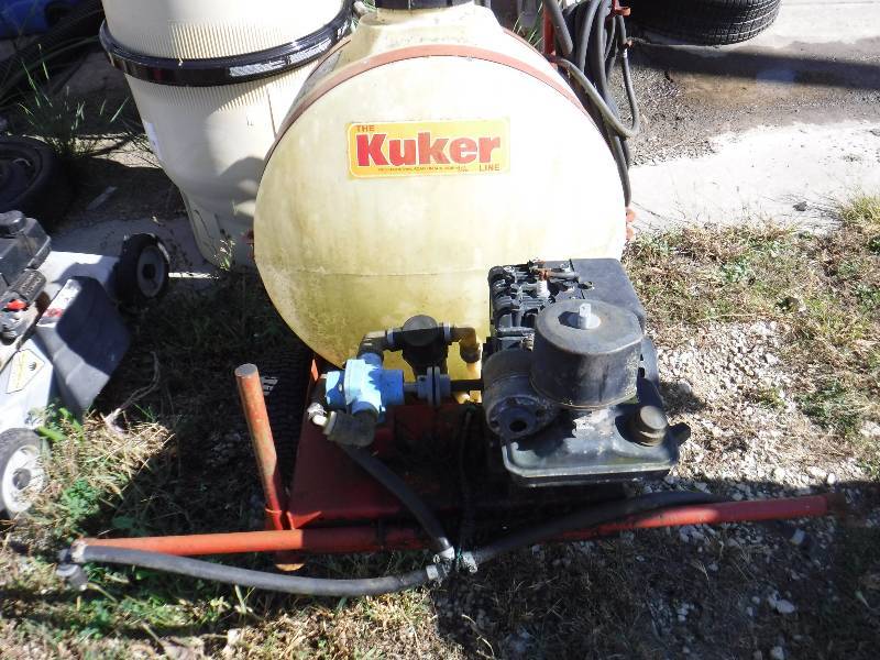 lot 3139 image: Pull Behind Sprayer
