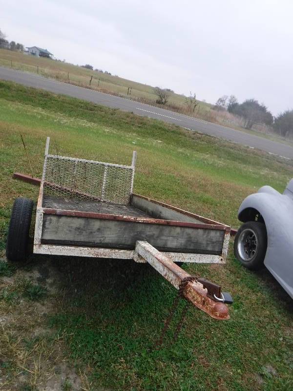 lot 3151 image: Trailer With Ramp