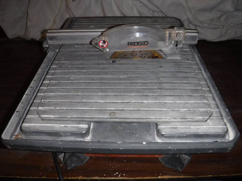 lot 3155 image: Ridgid Tile Saw