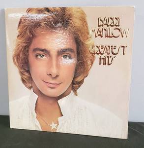 lot 102 image: Vintage BARRY MANILOW Collector Albums - Greatest Hits 1978 Arista Records - Double LP Set in Original Folding Sleeve