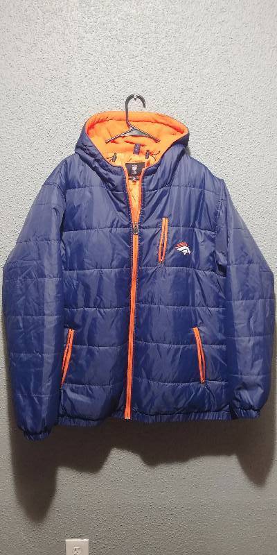 lot 1140 image: Broncos Jacket 4XL