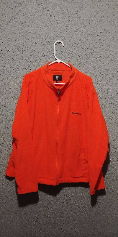 lot 1142 image: Broncos Pro Line 4XL Fleece
