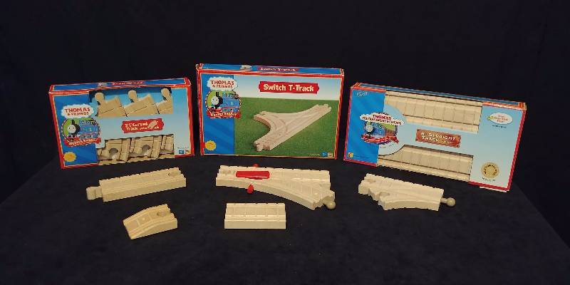 lot 130 image: Thomas and Friends Wood Train Track