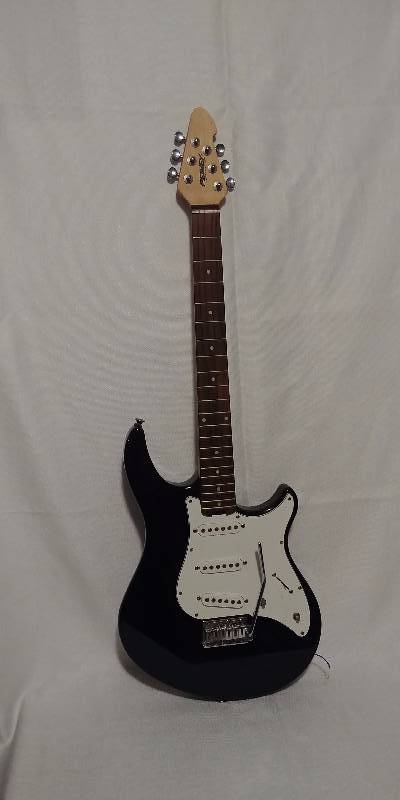 lot 112 image: Peavey Electric Guitar Condition Unknown