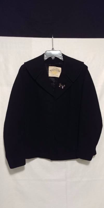 lot 121 image: Vintage Cashmere Jacket