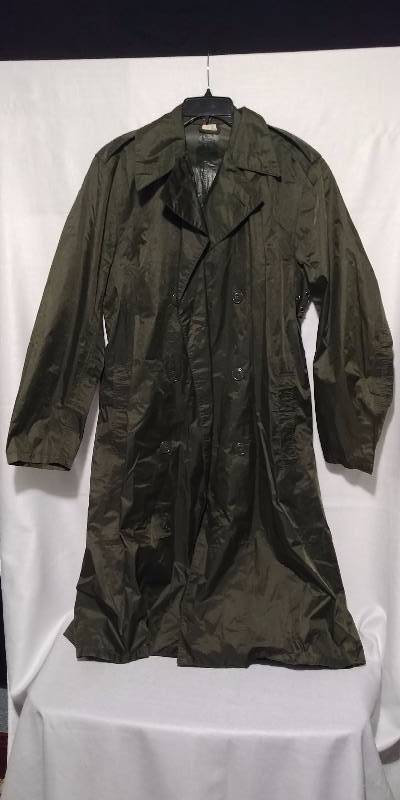 lot 134 image: Mens Nylon Coated Rubber Raincoat
