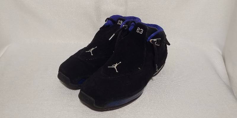 lot 142 image: Nike Jordan Shoes Size 12