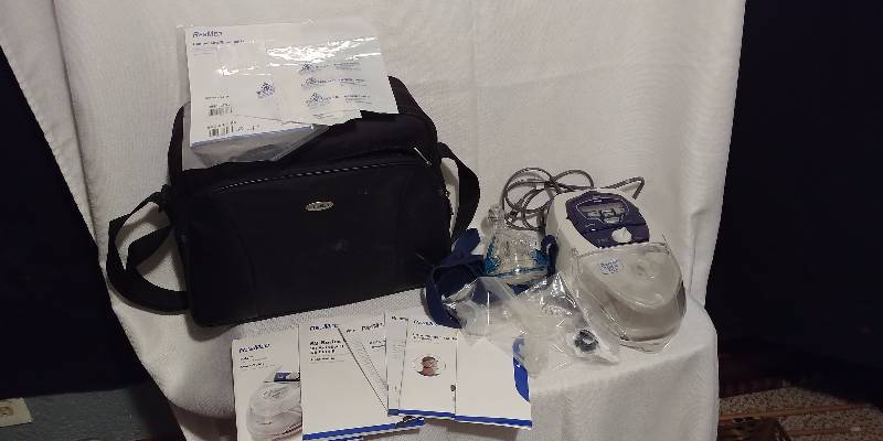 lot 145 image: ResMed S8 Elite II CPAP Machine with H4i Heated Humidifier Attachment