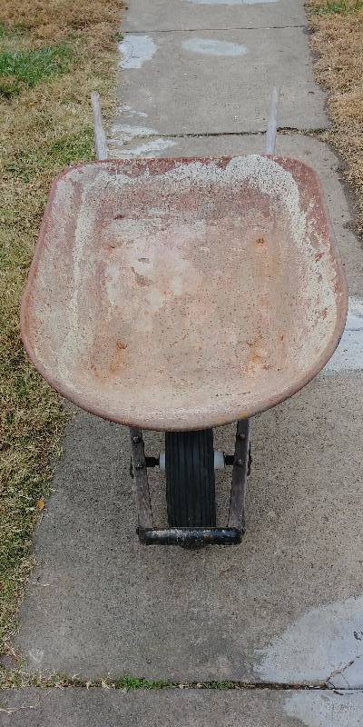 lot 176 image: Wheel Barrow